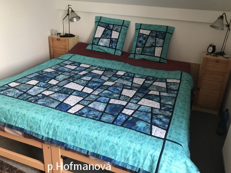 Deka-kouzelne-dlazdice-p.Hofmanova